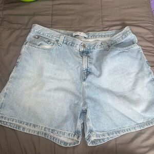 Tommy Hilfiger Women's Light Blue Jean Shorts